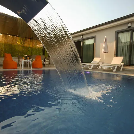 Private Pool In Nature For 4 People, Yaniklar - Awz 232 ヴィラ フェティエ