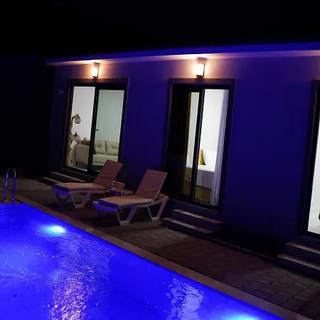 Private Pool In Nature For 4 People, Yaniklar - Awz 232 * フェティエ